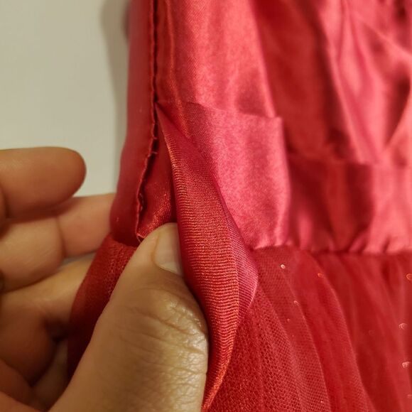 Emily west red dress - Picture 6 of 10